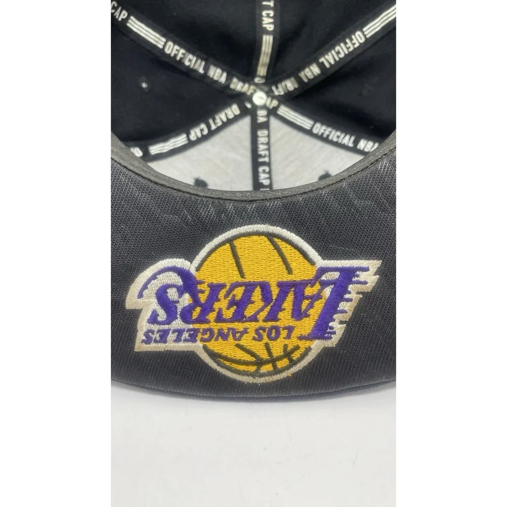 2013 Adidas NBA Los Angeles Lakers Dark Blue/Black Snapback Hat ~ Pre-Owned‎